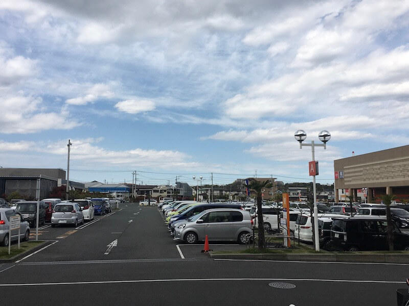 ユニクロ ミスター マックス 湘南 藤沢 店