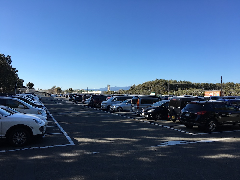 辻堂海浜公園の駐車場は西と東の2カ所 海辺ぐらし